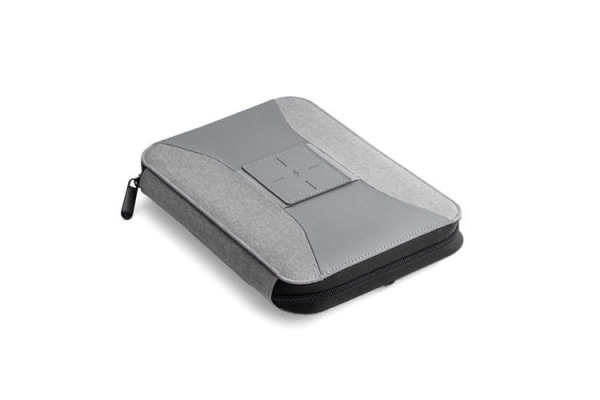 Teczka z power bankiem 5000 mAh i adowark indukcyjn SENA 
